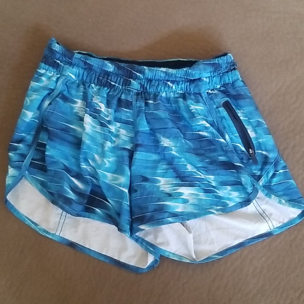 Lululemon Tracker shorts